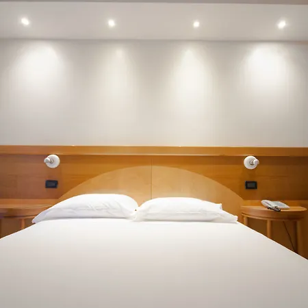 Готель Boutique Trieste - Adults Only 3*